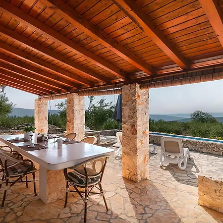 Casa de Férias Stunning In With Heated Swimming Pool *